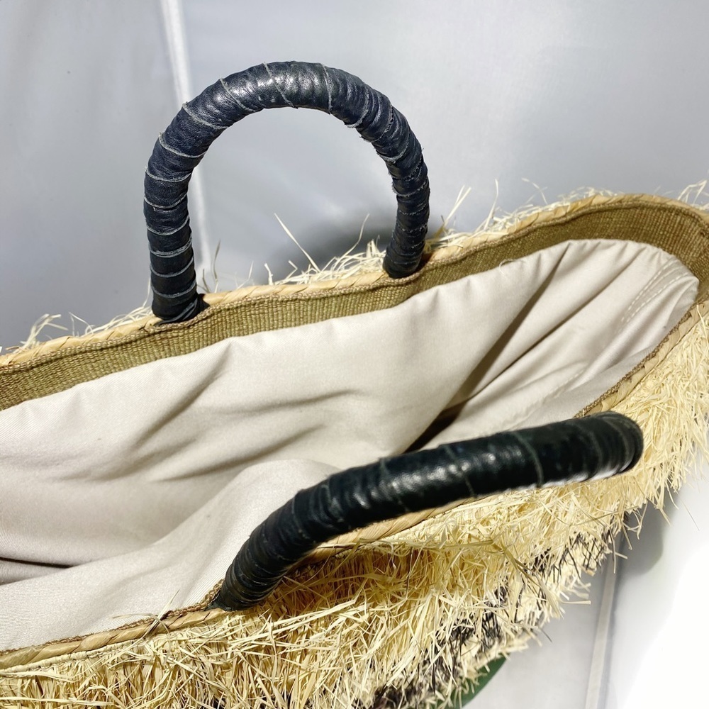 KAYU PIÑATA FRINGE STRAW TOTE BLACK AND TAN LEATHER HANDLE - Picture 10 of 15